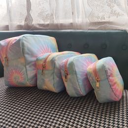 Sacs à cosmétiques Étuis de voyage en plein air Lavage Sac cosmétique Sac de maquillage Arc-en-ciel Tie-dye Pochette de rangement de toilette Organisateur Fête d'anniversaire Sac de mariée 230823