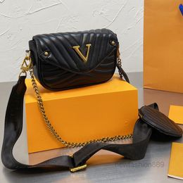 Cosmetic Bags Cases Sacs d'épalsine Designer Gold Chain Crobody Sac Femmes Straddle Flip Sac à main Sac à main