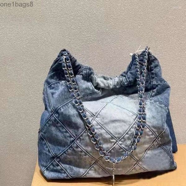 Sacs à cosmétiques Sacs à bandoulière Mode Denim Sac de luxe Grand fourre-tout pour femmes Chaînes de créateurs Grande dame Cross Body Sacs à main bleus