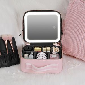 Sacs à cosmétiques Cas Smart LED Trousse De Maquillage Avec Miroir Lumières Voyage Grande Capacité Professionnel Cas Pour Femmes Beauté Kit 230821