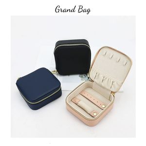 Cosmetische tassen cases dames geschenkdoos voor sieraden aangepaste sieraden koe lederen ketting juweel organisator kast mode doos met sieraden 230516