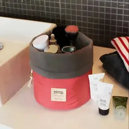 Sacs cosmétiques à crampon étanche sac à godet de maquillage de couleur solide stockage de toilette pliable portable léger