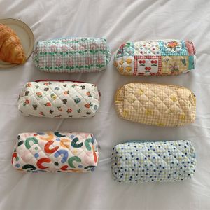 Cosmetic Bags Kawaii Floral Travel Lipstick Coin Purse Storage Bag Cute Makeup Handbags Women Wallet Pencil Case Organizer Pouch 230620