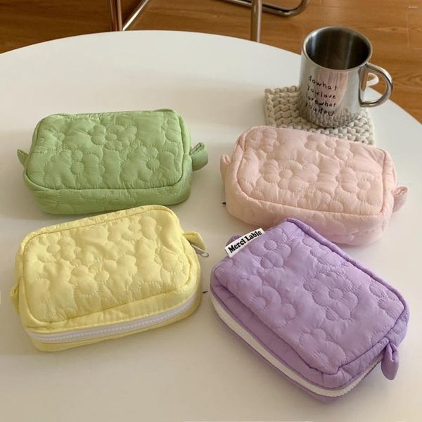 Bolsas cosméticas Flores coreanas Bolsa de maquillaje pequeña para mujeres Bolsos femeninos portátiles Organizadores Floral Lapsticks Storage Cosmetics Pouch