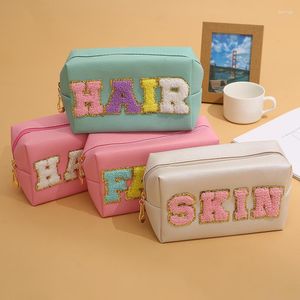 Bolsas de cosméticos de estilo coreano para mujer, bolsa personalizada con parches de letras de chenilla brillante a la moda, pequeña bolsa de maquillaje de viaje para mujer