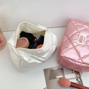 Cosmetische tassen Make-upset met grote capaciteit Draagbare reistoiletartikelen Huidverzorging Organizer Pouch Mode Ruit Glanzende clutch bag
