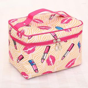 Sacs de cosmétiques Polyester multifonction pour femmes Sac Travel Articles de toilette Organisez un sac à main