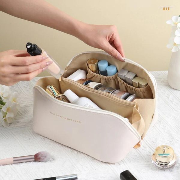 Bolsas de cosméticos Maquillaje de viaje portátil Cuero sólido Impermeable Bolsa de maquillaje de gran capacidad para mujeres Bolsa de lavado Kit de aseo multifuncional