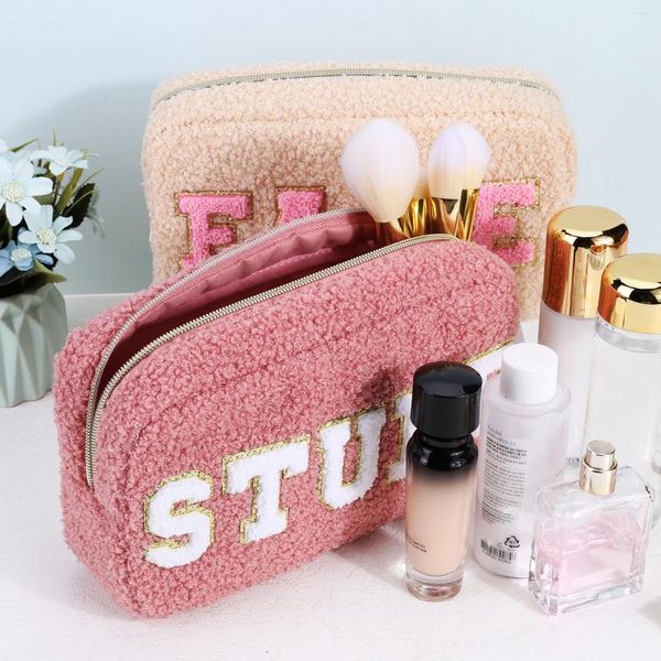 Bolsas cosméticas Poldes de almacenamiento esponjosos preppy CHENELLE Letra Fuzzy Toiletry Bag Organizer Gift for Women and Girls