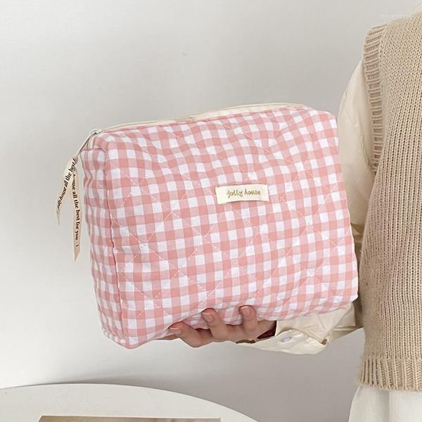 Sacs de cosmétiques Sac de maquillage de rangement matelassé pour femmes portables grandes baby dipper toilettes cuites de beauté féminine pochette