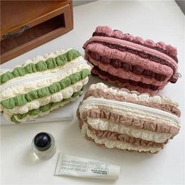 Borse per cosmetici Stripe Soft Cloud Bubble Borsa per trucco da donna Doppia tela Conservazione di cosmetici portatile Articoli da toeletta con cerniera di grande capacità