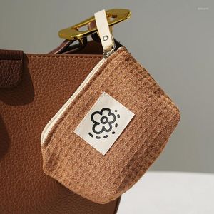 Bolsas cosméticas Bag de maquillaje de color de café pequeño para mujeres Organizador de auriculares con lápiz labial de monedera de monedas de monedas