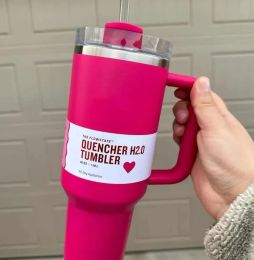 Cosmo Pink Target Red Tumblers Pink Parade Flamingo Cups H2.0 Tasse de 40 oz avec poignée Couvercle et paille Bouteilles d'eau de café 40 oz Saint Valentin 0130