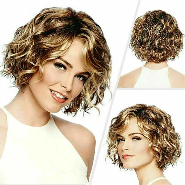 Pelucas de cosplay Little Sweetheart Wig Moda para mujer Parcial Gradual Golden Short Curly Hair Oblique Bang Head Cover 231211