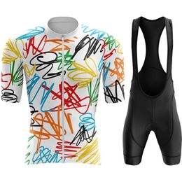 Costume pour hommes cyclistes Jersey Man Pro Team 2024 Jacket Racing Shorts Bib Uniform Vêtements Laser Cut Bicycle Sports Set 240511