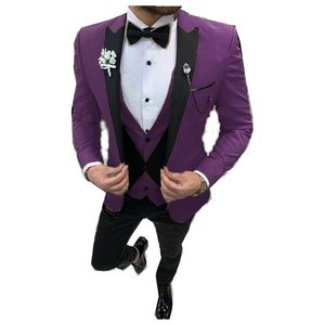 Kostuum Homme Paarse Party Herenpakken Mode Mode Piek Piek Revers Bruidegom Tuxedo (Blazer + Pants + Vest) Op maat gemaakte formele bruiloftspakken