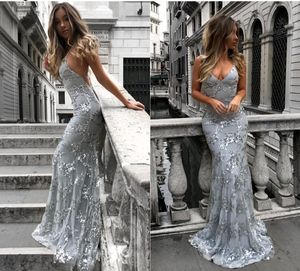 Gezellige jurk nieuwste feestcocktail prom v-neck backless vrouwen sexy spaghetti riem mouwloze lovertjes cocktail maxi vestido