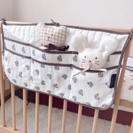 Cotton Born Crib Organisator Toys Baby Bed Hangende opbergtassen Luierzak voor wieg beddengoed Set accessoires Nappy Store Bags 240509