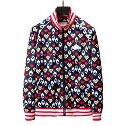 Jaquetas de designer de algodão Bomber Mens Windbreaker Varsity Mens Beisebol Hip Hop Harajuku Carta Patchwork Couro Tianma Bordado Streetwear Homens Unisex CoatsW17
