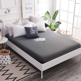 Tôle d'équipement de coton Qualité de couleur solide Feuille de lit à quatre coins avec matelas à bande élastique couverture Twin Full Full Queen King Size 210626