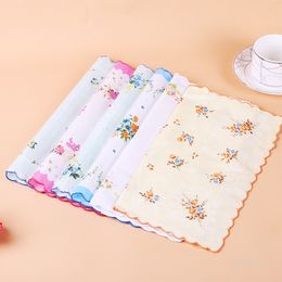 Katoen zakdoek floral geborduurde vrouwen zakdoeken bloem dame hankies mini squarescarf boutique zakdoek T9i001395