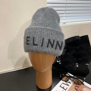 Gorro de punto de algodón con letras de diseñador, gorros informales sólidos para mujer, gorros cálidos a la moda para hombre, regalo