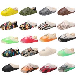 Katoenen slippers winter warme schoenen gewone cartoon kleur gewreven graffiti pluche pluche binnen- en buitenparen sectie sneeuwlaarzen verschillende stijlen multi-size 36-45