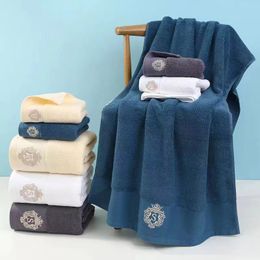 Sets de toallas de algodón Diseño de letras Toalla de toalla belleza Spa Viajes Sports Soft Absorbent Beach Hotel de lujo Toallas de baño grandes