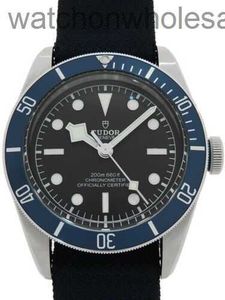 Counter Top Quality Tudory Original 1: 1 Designer Wristwatch Black Bay Black Bay 79230B Mens automatique avec un logo de marque réel