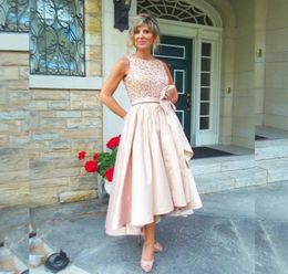 Country Blush Satin High Low Mother of the Bride Dresses A Line Mouwlevess O Neck Wedding Party Guest Jurk met Bow Plus Size1423023