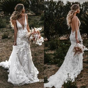 Land Zeemeermin 2021 Trouwjurken 3D Floral Kant Geappliceerd Sexy Deep V-hals Backless Court Train Ivory Vintage Bruidsjurken