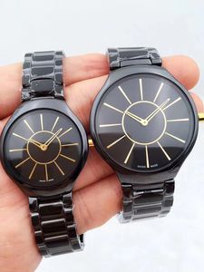 Koppel All-Ceramic Quartz Watch Automatische kalender voor mannen 40 mm voor vrouwen 30 mm voor zwart-witte bodem met dichtbodem Buckle Waterdichte luxe horloges