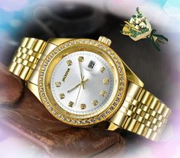 Couple Lover Femmes Hommes Montres Quartz Batterie Mouvement Horloge Trois Broches Chaîne Saphir Miroir Président Populaire Plein Diamants Bague Chaîne Bracelet Montre Cadeaux