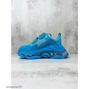 Couple Hommes Chaussures Designer Sneaker Triple S Track Balencaga Sport Paris Cristal Extérieur Semelle Épaisse Rehaussant Femmes Hommes 3XL Sneaker H6AJ