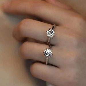 Paar ringen 925 Sterling Silver Six Claw Round Diamond Ring Geplaatste met 18K gouden verlovingsring Diamantring Designer Wedding Liefhebbers Rings Liefhebbers Gift
