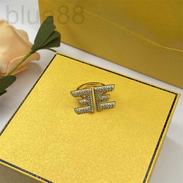 Bagues de Couple de styliste, bague de luxe en or pour femme, bijoux d'anniversaire, Design de lettres, cadeau pour dame, anneau ouvert avec boîte S6JR