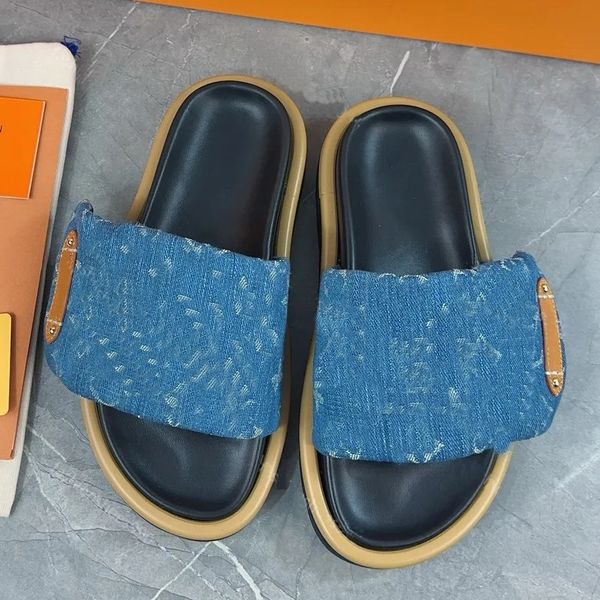 Couple Pantoufles Designer Diapositives Femmes Plate-forme Sandales Classique Hommes Marque Été Plage En Plein Air Éraflures Casual VELCRO Sandales Denim En Relief Doux Plat Slippes Chaussure