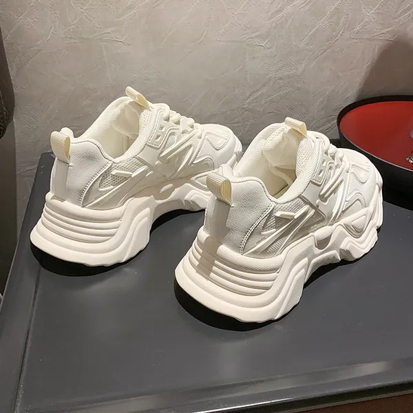 Couples papa chaussures plate-forme simple grosses baskets compensées pour femmes chaussures décontractées respirant maille sport d'été chaussure de course léger Tenis Feminino à lacets A45