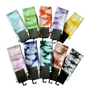 Chaussettes en coton colorées pour hommes et femmes, style Hip Hop, teinture par nouage, basket-ball, sport, Tube central, bas de haute qualité