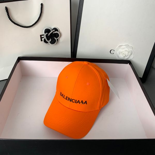 Parejas Verano Color Caramelo Diseñador Sombrero de bola Mujeres Vacaciones Viaje Carta Bordado Casquette Hombres Deportes Moda Gorras de bola Regalo EE