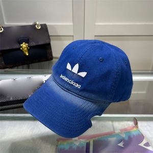 Couples Sports d'été Style Designer casquettes de balle femmes bonbons lettre broderie chapeau caractéristiques encoche 6 couleurs casquette