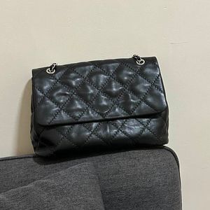 Peau de vache grande capacité femmes en plein air bandoulière sac de créateur sac d'aéroport Vintage en cuir Matelasse matelassé polyvalent Shopping rabat sac à bandoulière Multi Pochettes