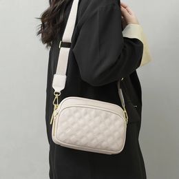 Bolso cruzado de cuero de vaca para mujer, bolso multicapa a la moda, correa ancha, bolso sólido, patrón de rombo, bolso con honda 240307