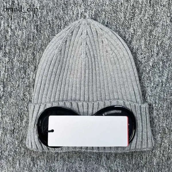 CP Companys Ball Caps Cp Deux Lentilles Lunettes Lunettes Bonnets Hommes Chapeaux Tricotés Casquettes De Crâne En Plein Air Femmes Uniesex Hiver Bonnet Noir Gris Bonnet Gorros Cp Compagny 2519