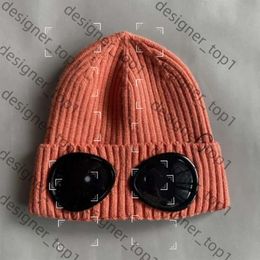 CP Companys chapeau deux verres d'objectif Goggles Bonsons hommes Chapeaux en tricot Caps Skull Caps Outdoor CP Companys Femmes UNIESEX BON BEATIE NOIR BON GRY Bonnet CP Gorros 8579