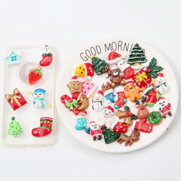 Herramientas de artesanía 50PCS Colgantes de resina mixta Flatback Encantos de Navidad Adornos Adorno Surtido Pattern305R