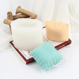 Outils d'artisanat Creative mignon carré coussin doux oreiller en silicone moule à bougie bricolage sac en tissu fait à la main sac de sable amusant arôme savon plâtre outil d'art