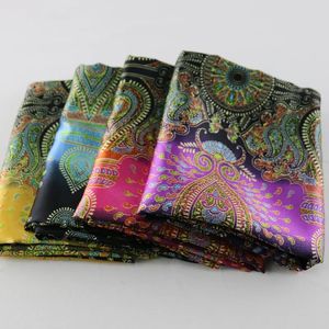 Hobbygereedschappen Zacht jurkmateriaal Charmeuse etnische paisley patchwork satijnen stof bedrukt 231101