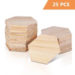 Artisanat Supvox 25pcs 9cm tranches en bois Hexagonal Nom vierge Tags Pièces en bois Disques Ornements en bois pour la fête Décoration de la maison de mariage