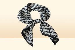 Cravat Koreaanse versie van met letters kleine vierkante vrouwelijke lente en zomer simulatie zijden litteken veelzijdige decoratie black5599488